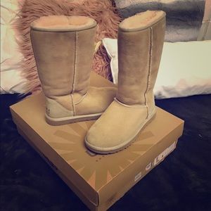 Tall classic UGG